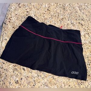Lorna Jane Black Skort with Pink Accent size small